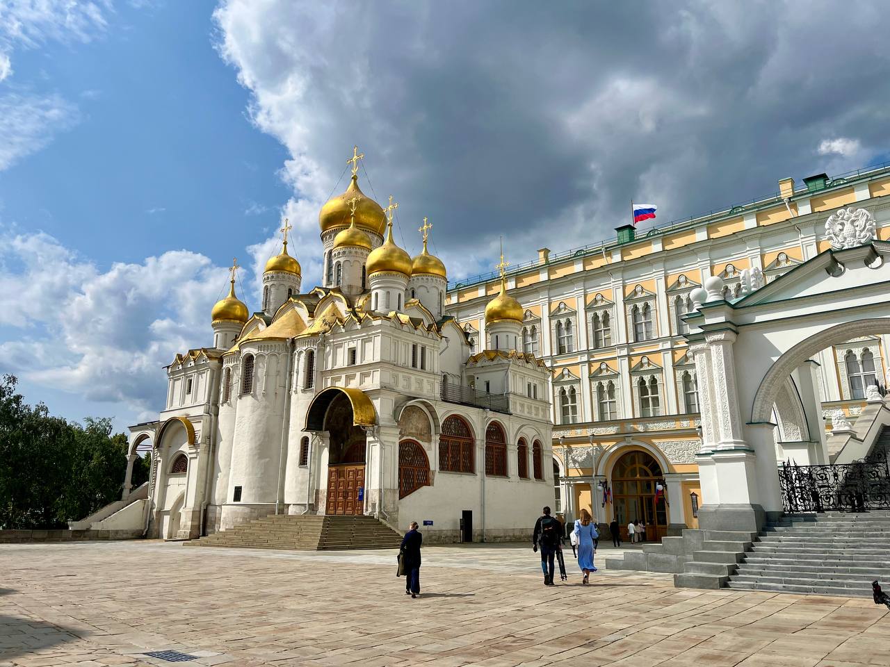 Совсем скоро в Большом Кремлёвском дворце Путин вручит государственные премии в области науки и технологий, литературы и искусства, а также гуманитарной деятельности за 2024 год