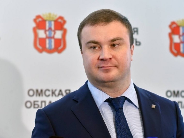 Губернатор Омской области Виталий Хоценко принял участие в бюджетных слушаниях в Совете Федерации под председательством Валентины Матвиенко Главное в федеральном бюджете на 2026 2028 годы приоритетом останется поддержка регионов и выполнение социальных обязательств поставленных президентом Владимиром Путиным Финансовая помощь из федерального бюджета крайне важна для сбалансированности регионального бюджета Благодарю Валентину Ивановну Матвиенко за внимание к интересам Омской области и всех субъектов России подчеркнул Виталий Хоценко