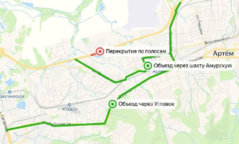 Ремонт на трассе к аэропорту На подъезде к аэропорту Владивостока с 10 ноября начался ремонт асфальта в районе пункта весогабаритного контроля Движение будет ограничено поэтапно сначала закроют правую полосу в сторону аэропорта затем встречную Водителям советуют учитывать задержки и при необходимости выбирать маршрут через посёлок Угловое dvved