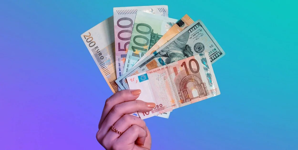 Итоги торгов на Белорусской валютно-фондовой бирже 29 июля.    Доллар США  USD :   3,0198    +0,0648   +2,19 %    Евро  EUR :   3,4706    +0,0125   +0,36 %     Российский рубль  RUB :   3,6658  за сотню  −0,0344   −0,93 %    Китайский юань  CNY :  4,2032 за десять  +0,0952   +2,32 %  «Минск-Новости» MINSKNEWS.BY Telegram Viber FB  VK Inst TikTok  YouTube