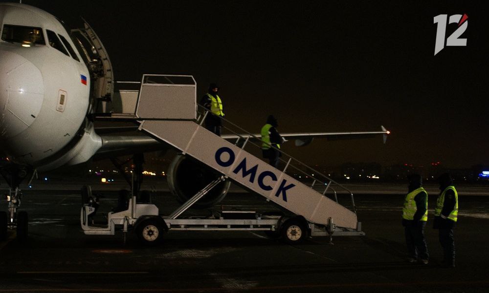 В 2026 году из Омска запустят 13 субсидируемых рейсов Федеральное агентство воздушного транспорта опубликовало список субсидируемых маршрутов в рамках программы по развитию межрегиональных авиаперевозок на следующий год Из Омска будет доступно 13 направлений Горно Алтайск Минеральные Воды Новый Уренгой Ноябрьск Надым Салехард Екатеринбург Улан Удэ Красноярск Казань Уфа Тобольск Ханты Мансийск   Подписывайтесь на 12 канал в МАХ