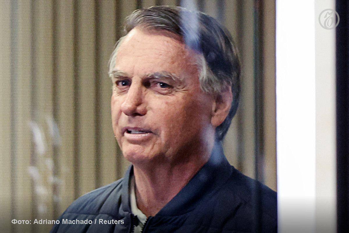 Верховный суд Бразилии вынес постановление об аресте экс президента страны Жаира Болсонару приговоренного к 27 годам тюрьмы за подготовку госпереворота сообщает Associated Press По словам его помощника сотрудники правоохранительных органов арестовали господина Болсонару сегодня утром Его доставили в штаб квартиру федеральной полиции в Бразилиа Подписывайтесь на Ъ Оставляйте бусты