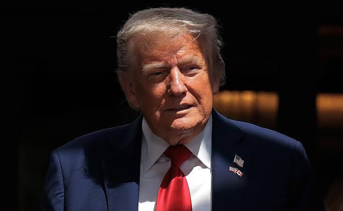 Трамп отметил, что не выдвигает никаких предложений Ирану и не имел контактов с Тегераном с тех пор, как США начали свои действия.