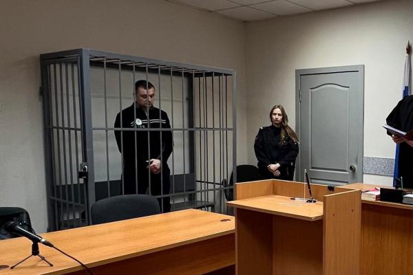 Бывший директор ЕМУП «Гортранс» Сергей Нугаев вышел из СИЗО. Ленинский районный суд Екатеринбурга изменил ему меру пресечения на домашний арест на срок 24 суток – до 5 сентября 2025 года включительно. Следствие ходатайствовало о продлении срока содержания Нугаева под стражей, однако суд ходатайство отклонил. Постановление не вступило в законную силу.