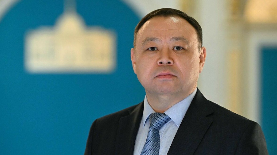 Токаев сменил руководителя отдела внутренней политики Президент Казахстана Касым Жомарт Токаев освободил Абзала Нукенова от должности заведующего отделом внутренней политики администрации президента передает ArbatMedia Нукенов занимал эту должность с марта 2025 года До этого он работал государственным инспектором администрации президента а в 2022 2023 годах был заместителем заведующего тем же отделом С 2019 по 2022 год Абзал Нукенов занимал пост заместителя акима Карагандинской области Прислать новость