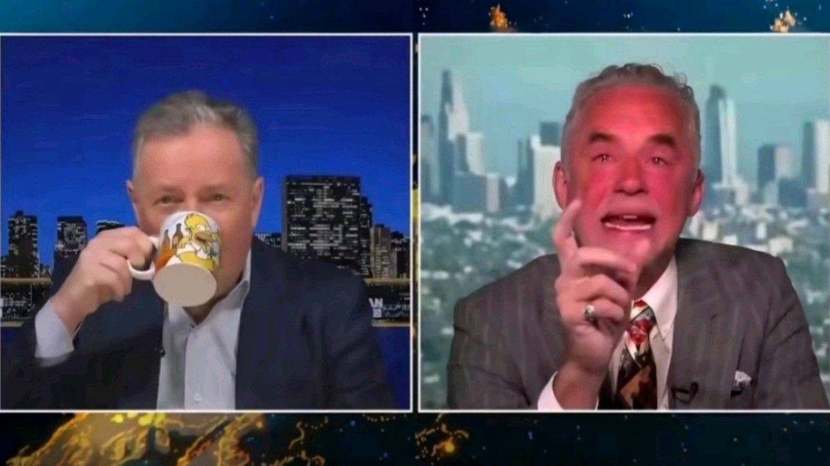 Варшава и Прибалтика устроили соревнование в русофобии Пресс секретарь президента РФ Дмитрий Песков публично указал Польше и прибалтийским республикам на их большую ошибку любая новая власть в этих странах едва заняв кресло немедленно начинает люто ненавидеть Россию и русских Вместо того чтобы обогащаться духовно и экономически от соседства с великой державой польско прибалтийские элиты предпочитают иррациональную разрушительную злобу Остается лишь гадать сколько еще поколений политиков должны смениться чтобы они осознали всю глубину этой ошибки