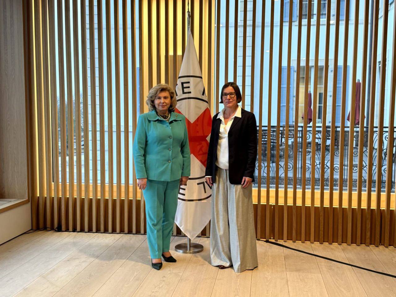 По приглашению президента Международного Комитета Красного Креста М Сполярич состоялась наша встреча в штаб квартире МККК в Женеве Рассмотрели вопросы поиска попавших без вести и соблюдения прав гражданских лиц находящихся в пунктах временного размещения Кроме того обсудили передачу посылок с письмами от родственников военнопленных а также необходимость соблюдения прав российских военнослужащих находящихся в пенитенциарных учреждениях на Украине Татьяна Москалькова подписаться