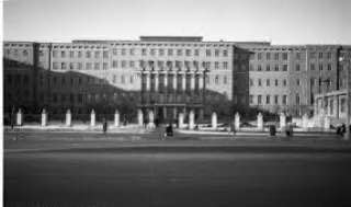 В этот день 4 сентября 1918 года ровно 107 лет назад была основана Московская горная академия Ныне Московский государственный горный университет Подписаться на историю Москвы