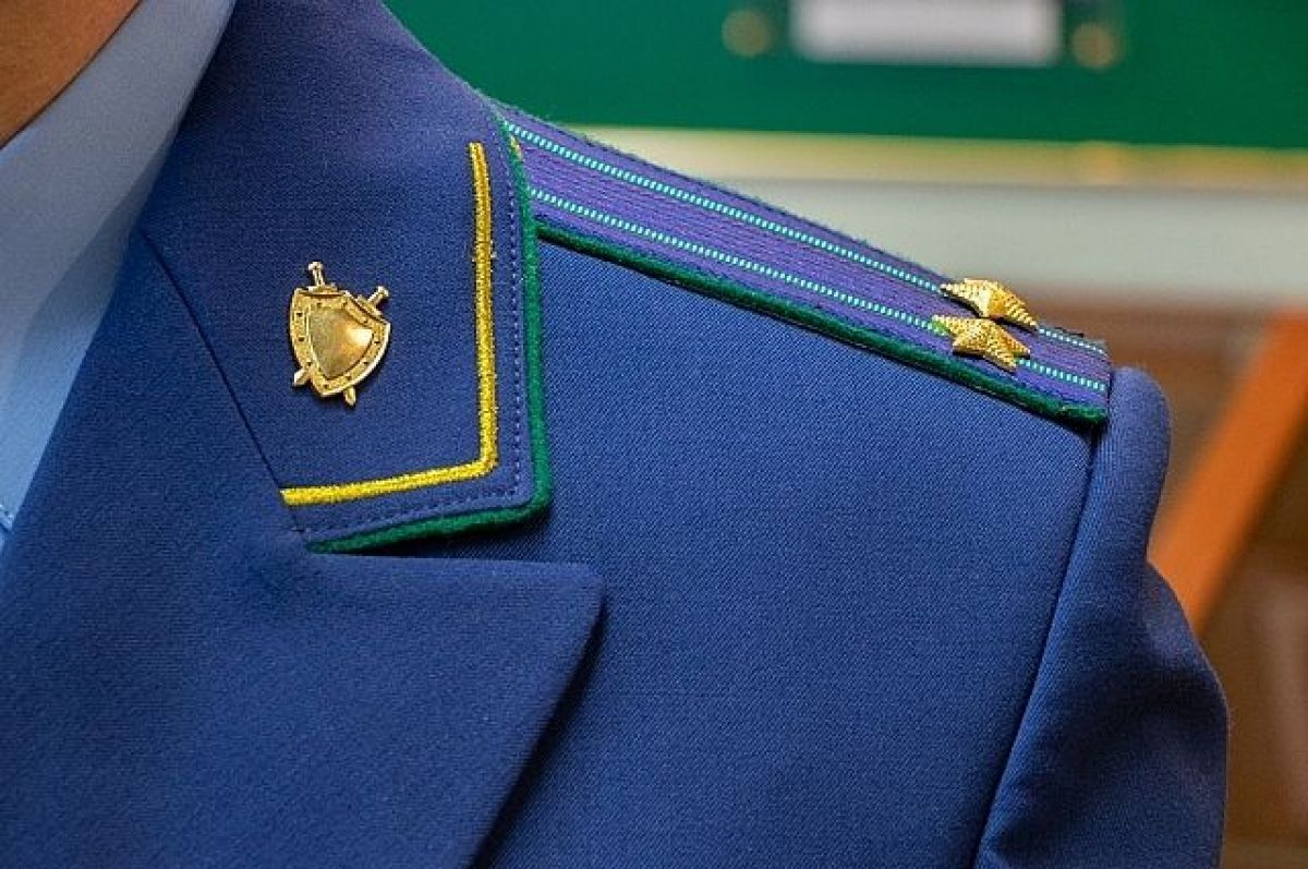 После прокурорской проверки в Нижнетавдинском районе будут отремонтированы сети водоснабжения, теплоснабжения и водоотведения Прокуратура Нижнетавдинского района провела проверку соблюдения требований законодательства в сфере жилищно-коммунального хозяйства. Установлено,что администрацией района не обеспечена бесперебойная поставка населению питьевой воды надлежащего качества, не производится ремонт сетей водоснабжения, водоотведения и теплоснабжения, о чем свидетельствуют многочисленные аварии на инженерных сетях. Прокуратура обратилась в суд с исковым заявлением о возложении на администрацию района обязанности в течение 1 года с момента вступления решения суда в законную силу произвести ремонт сетей водоснабжения, водоотведения и теплоснабжения – в пяти населенных пунктах района. Суд удовлетворил требования надзорного ведомства. После вступления решения суда в силу прокуратура проконтролирует его исполнение.