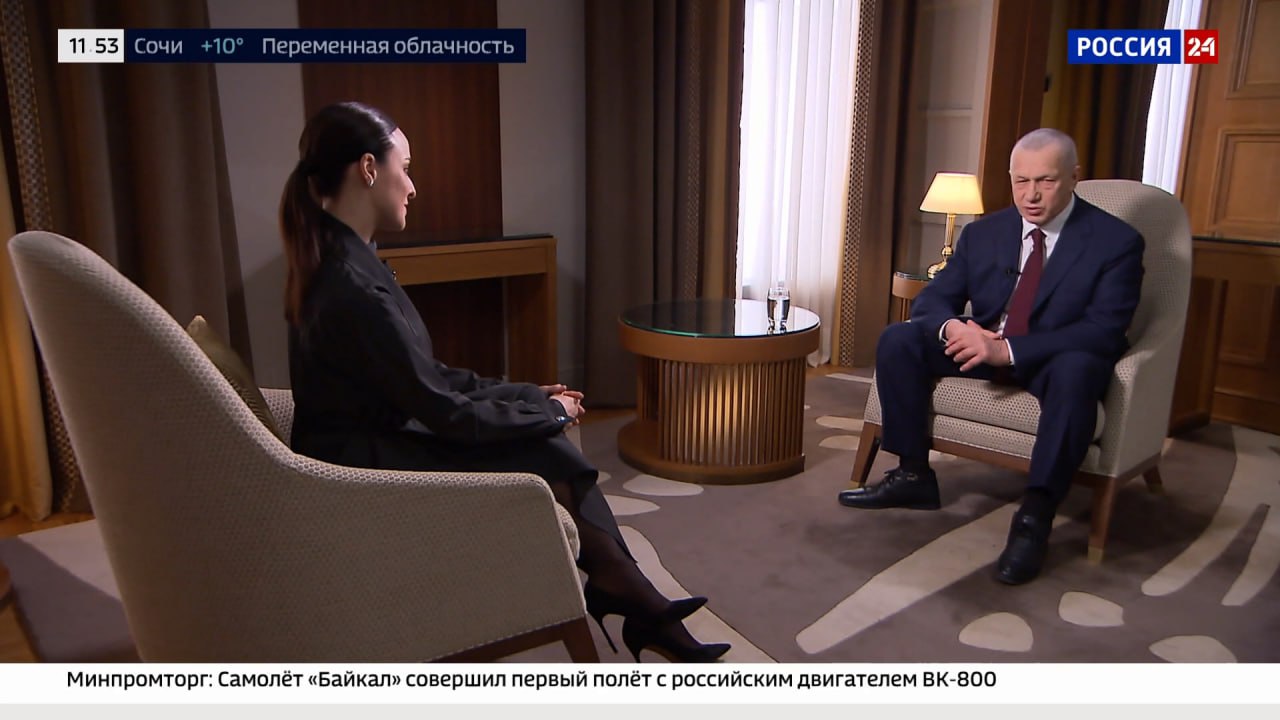 Юрий Трутнев Дальний Восток развивается заданными темпами Более 6 триллионов рублей инвестиций привлечено на Дальний Восток В этом году в регионе стартовали свыше 520 различных проектов на общую сумму более триллиона Подробности в итоговом интервью телеканалу Россия 24 рассказал полпред Президента в Дальневосточном федеральном округе Юрий Трутнев Кроме того вице премьер также сообщил о проектах по строительству в макрорегионе энергомощностей которые сейчас рассматриваются Правительством страны о восстановительной работе проводимой регионами ДФО в подшефных населённых пунктах Донбасса и об участниках СВО которые поступили на госслужбу на Дальнем Востоке Подробнее на сайте Вести Хабаровск