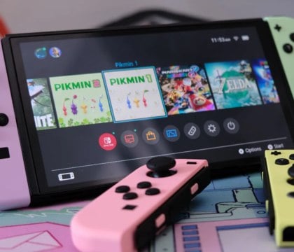 На Bilibili появилось видео, в котором якобы показывают Joy-Con от Nintendo Switch 2  На просторах китайской площадки Bilibili появился ролик, в котором, как утверждается, демонстрируются контроллеры Joy-Con от портативной консоли Nintendo Switch 2.  Читать далее