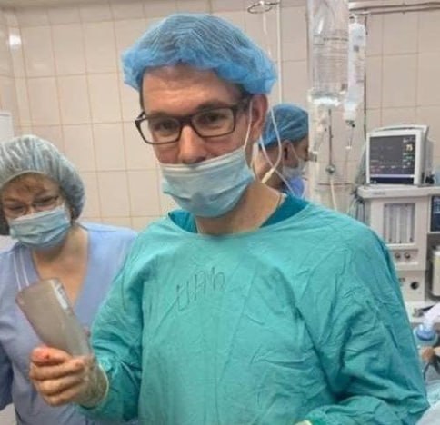 Подмосковные врачи достали из прямой кишки 42 летнего мужчины стакан Как он там оказался пациент рассказывать не стал Подписаться на РИА Новости