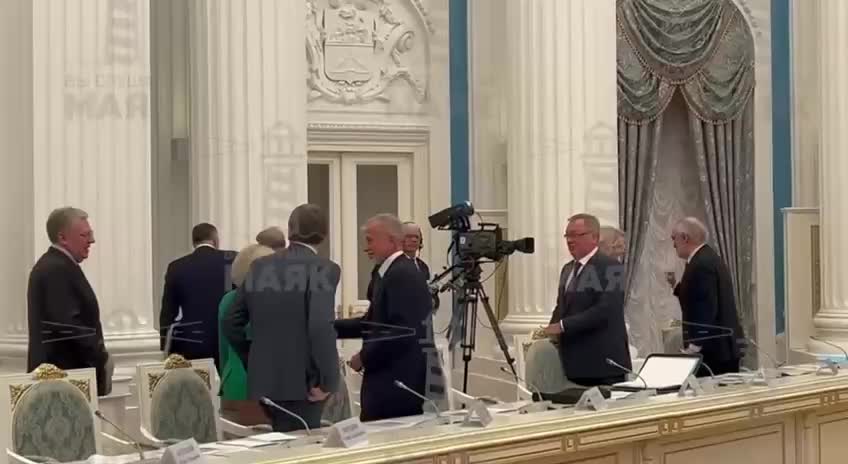 Роман Абрамович присутствовал на встрече в Кремле