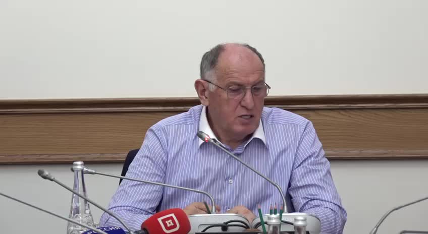 Заседание правительства Дагестана: подготовка ЖКХ и электросетей к летним и зимним нагрузкам