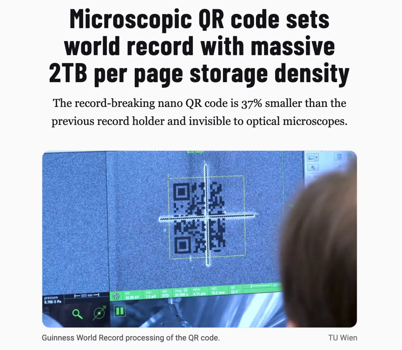 Ученые записали 2 Тб данных на листе из керамики Для этого они разработали самый маленький QR код в мире Размер кода всего 1 98 мкм² Он меньше большинства известных бактерий и его почти невозможно стереть А еще он совсем не виден даже под обычным микроскопом Керамической пленке с этими кодами не нужны охлаждение или источник энергии Надеемся они избавят нас от кризиса памяти