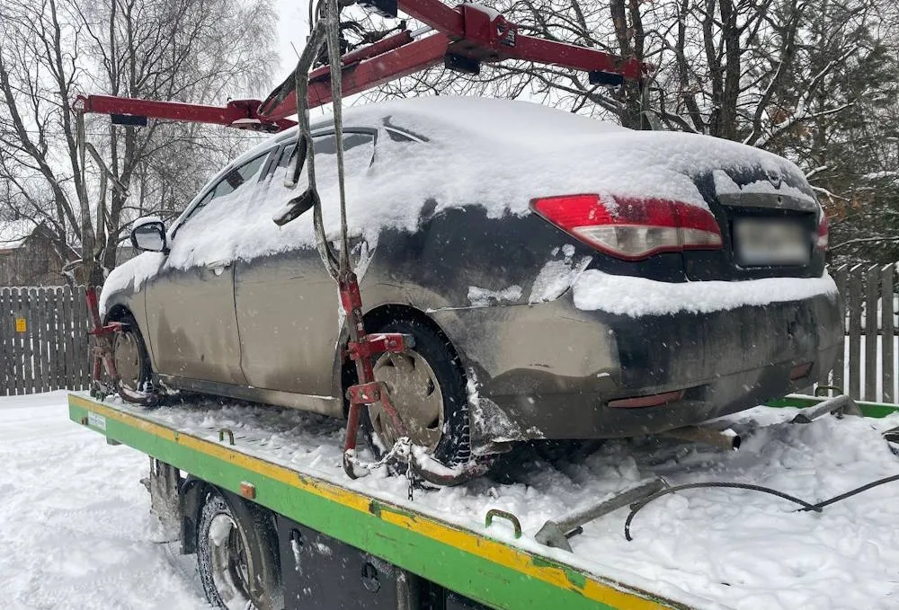 У пьяных водителей в Пермском крае за год изъяли 342 автомобиля За прошлый год в Пермском крае судебные приставы взыскали с водителей севших за руль в состоянии алкогольного опьянения более 41 млн рублей На исполнении находилось более 3 тысяч судебных решений что на 22 меньше чем в 2024 ом Чаще всего задолженность по таким правонарушениям возникает у жителей Свердловского и Пермского районов а также города Кунгура В прошлом году у любителей пьяной езды было изъято в доход государства 342 автомобиля Чаще всего правонарушители рецидивисты встречаются среди жителей Березников Соликамска и Очера Интересная Пермь в MAX   max ru chitaitext