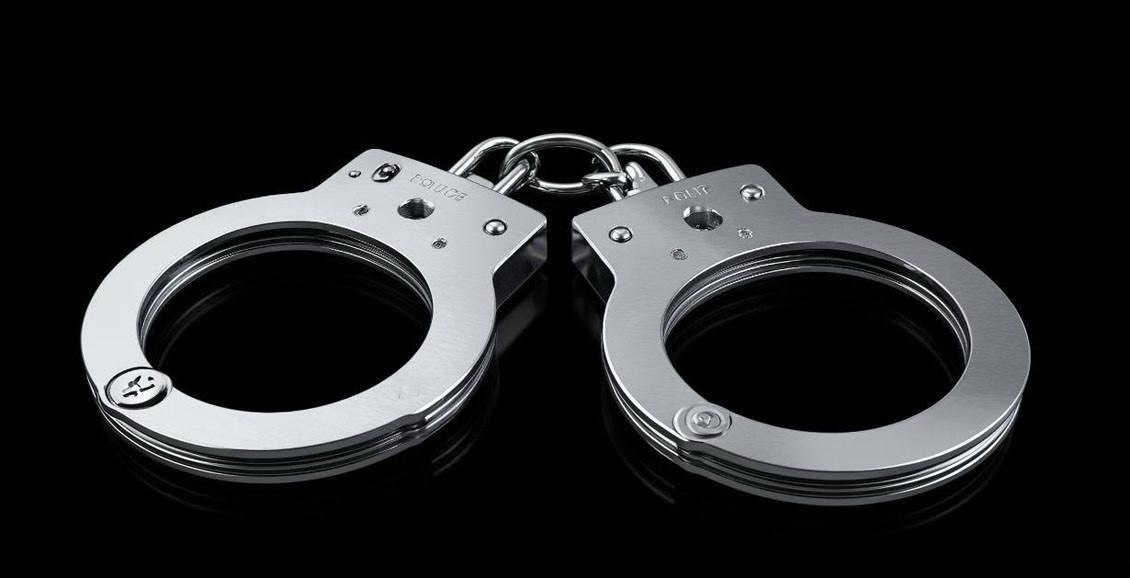 Повторный сбыт ранее судимая елизовчанка вновь задержана за продажу наркотиков В Елизовском районе полиция задержала подозреваемую в торговле синтетическими наркотиками У неё и у её покупателя изъяли запрещённые вещества Нажмите для подробностей kam24 ru news main 20251218 123839 html utm source telegram utm medium messenger