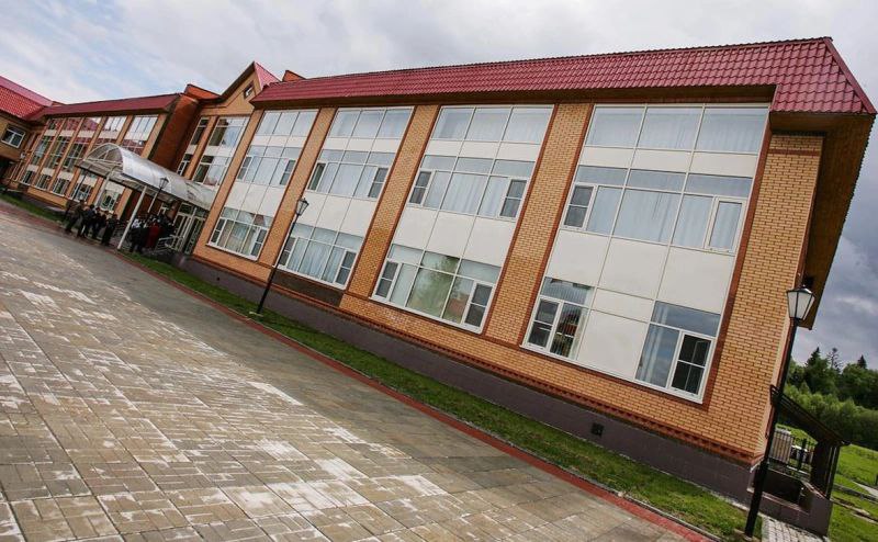 Суд обратил в доход государства лицей интернат Подмосковный созданный Ходорковским Педсостав лицея проходил подготовку за рубежом сказано в исковых требованиях А интерьер учреждения оформлен изображениями Ходорковского передает ТАСС А что так долго думали Давно пора Брекотин Подписаться Брекотин в MAX