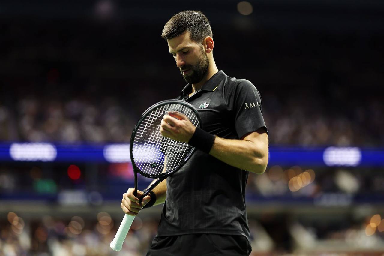 Новак Джокович снялся с парижского Мастерса ChampTennis