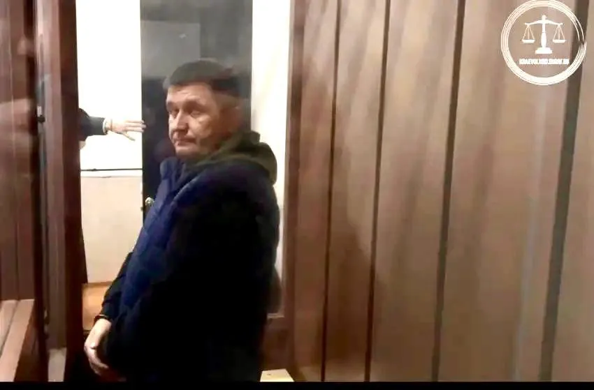 В деле бывшего вице губернатора Кубани и экс атамана Кубанского казачьего войска Александра Власова всплыл новый факт хищения бюджетных средств При расследовании уголовного дела выяснилось что деньги выделенные на закупку дронов для российских военнослужащих были потрачены на БПЛА ненадлежащего качества Дроны приобрели у единственного поставщика по завышенной цене Поставщик покинул регион и был объявлен в розыск Ущерб бюджету составил 90 миллионов рублей сообщает ТАСС со ссылкой на правоохранительные органы kub news ru