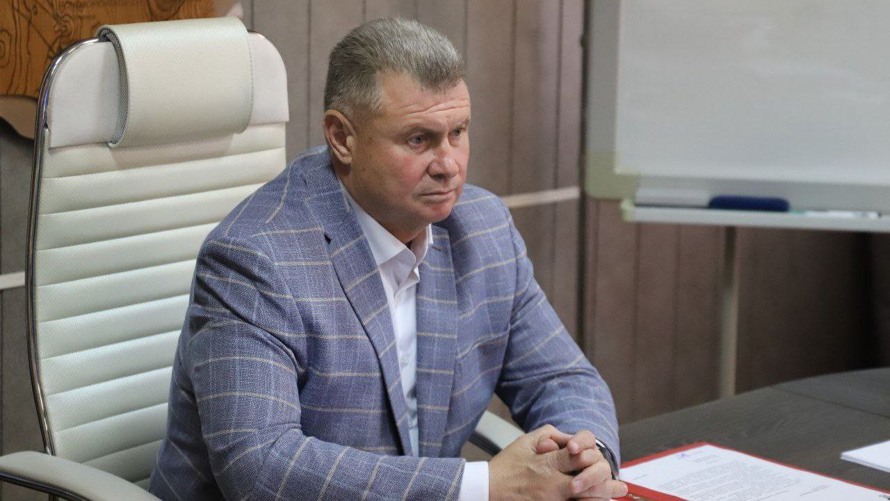 Две новости о бывших чиновниках Белгородской области. Владимир Перцев, ранее занимавший пост главы Белгородского района, с сегодняшнего дня приступил к обязанностям министра транспорта Владимирской области. Параллельно произошло ещё одно кадровое перемещение. Наталья Жигалова, в прошлом возглавлявшая министерство спорта Белгородской области, теперь займёт аналогичную должность в правительстве Курской области. Подписаться Написать нам