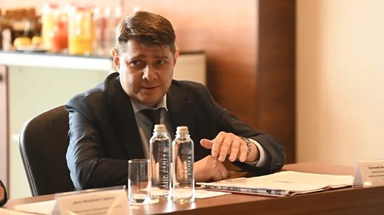 Замминистра промышленности и транспорта Воронежской области уходит в отставку  Евгений Скиданов покидает пост заместителя министра промышленности и транспорта Воронежской области по промышленному блоку. Как рассказали «Ъ-Черноземье» источники в облправительстве, сегодня у него последний рабочий день на этой должности.  Фото: Олег Харсеев/Коммерсантъ  Подписывайтесь на «Ъ-Черноземье»