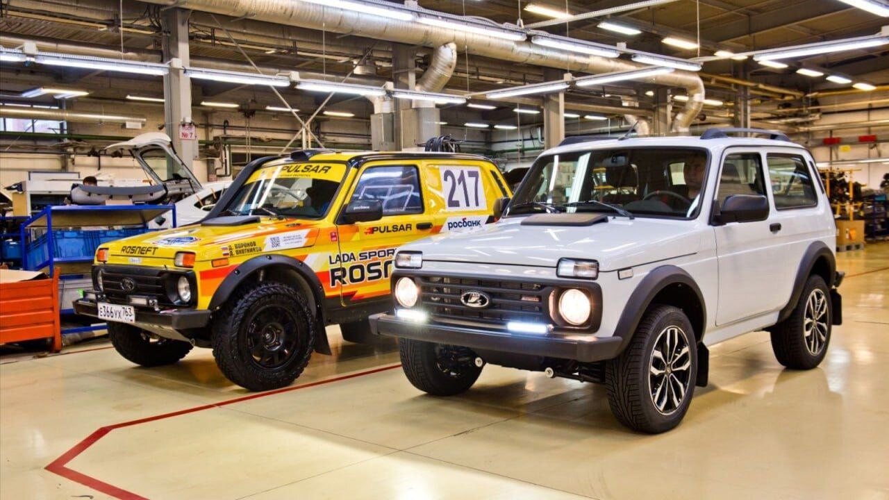 Lada Niva Sport встала на конвейер!  Новинку оснастили мотором на 122 л.с. и 151 Нм, добавили ей спортивные настройки ходовой части и более мощные тормоза.  Дату начала продаж объявят позже. Ждём?     — скорей бы купить эту «пулю»   — сначала на цену посмотрим    — листаем дальше