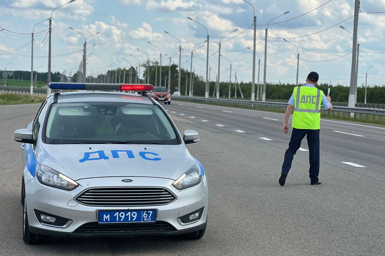 С начала 2025 года в Смоленской области произошло 24 ДТП с участием пьяных водителей  В Смоленской области снизилось количество дорожно-транспортных происшествий с участием автомобилистов с признаками опьянения. Тем временем число отказов от медицинских освидетельствований со стороны угодивших в ДТП водителей наоборот увеличилось. Об актуальной ситуации на смоленских дорогах изданию SmolNarod рассказали в региональной Госавтоинспекции.  Подробнее: