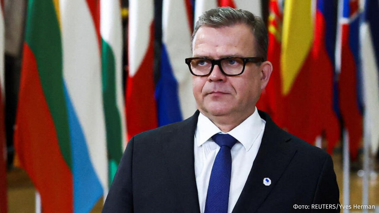 Премьер Финляндии Петтери Орпо готов встретиться за одним столом с Владимиром Путиным Об этом он рассказал в интервью финской газете Iltalehti На вопрос Орпо отвечает что он безусловно смог бы сесть за один стол с президентом России Владимиром Путиным но время для начала диалога еще не пришло говорится в материале Политик добавил что состояние конфликта не может продолжаться вечно и в какой то момент лидеры Европы должны будут сесть за один стол для переговоров с Россией IZ RU в Telegram в MAX