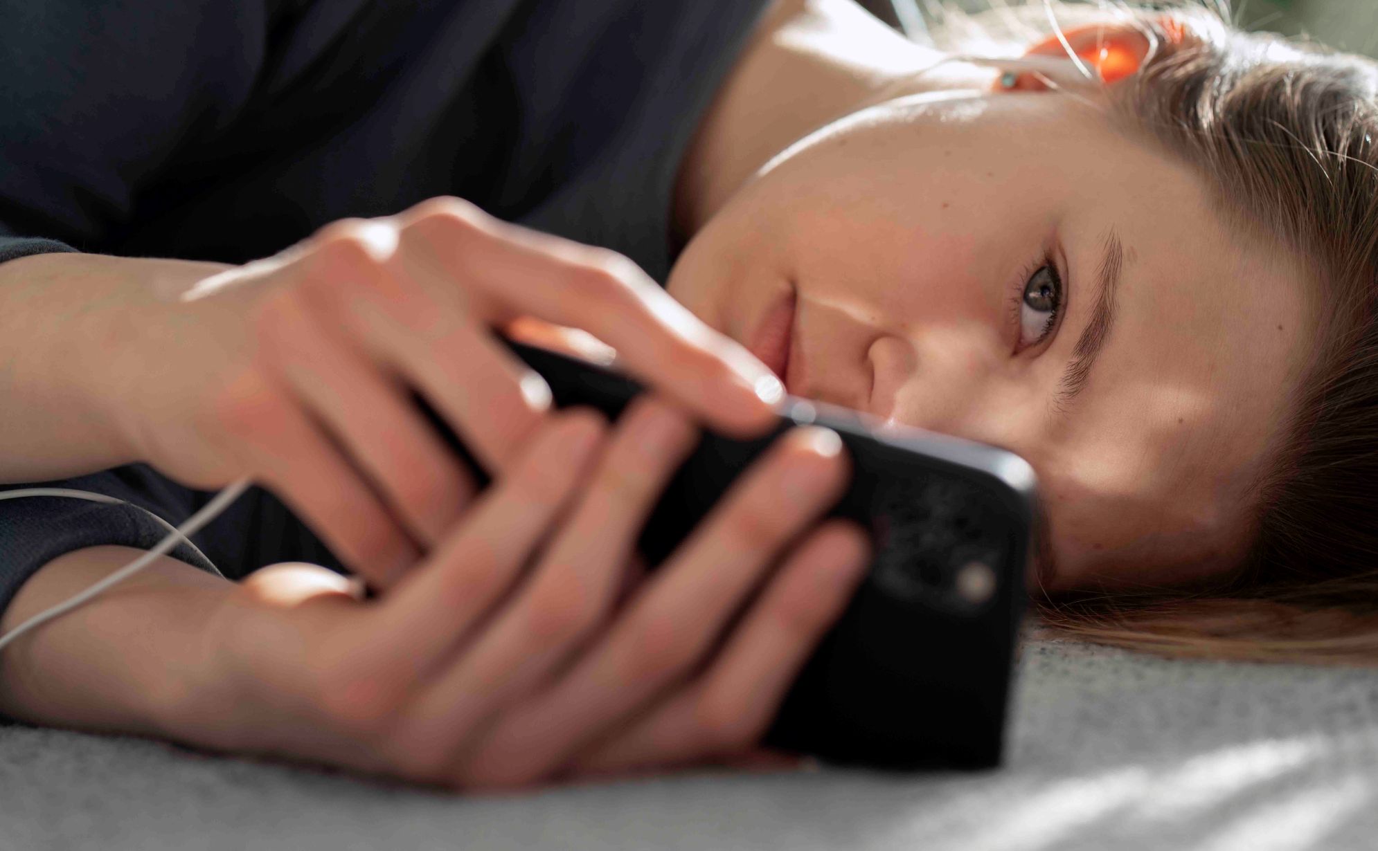 Коллекторы стали фигурантами уголовного дела на Камчатке Выбивая долг они не стеснялись угроз и оскорблений В Петропавловске Камчатском разгорелась история с коллекторами которая получила жесткое продолжение Прокуратура оценила методы их работы и настояла на возбуждении уголовного дела рассказали ИА Камчатское время в пресс службе правонадзорного ведомства Подробности по ссылке kamtime ru article b38c9e52 a423 4d8c 94a3 b215d94531c5 Предложка Макс