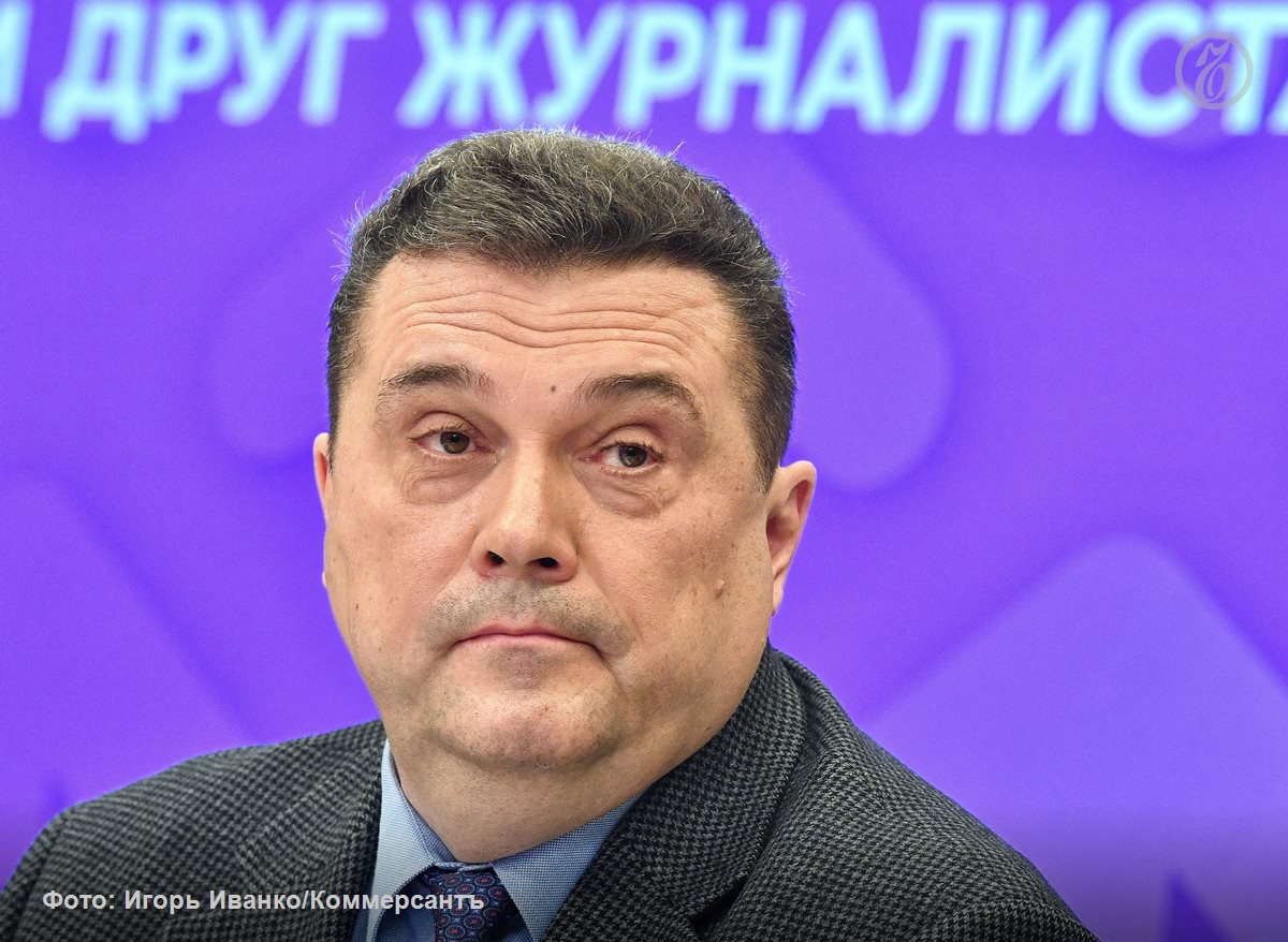 Печатные СМИ продолжат существовать несмотря на развитие цифровых технологий заявил ТАСС председатель Союза журналистов России СЖР Владимир Соловьев В печатной прессе все четко на первой странице главные новости дальше новости региона программа передач спорт погода транспорт И главное есть сильное доверие к печатному слову потому что там информация проходит многократную проверку цитирует главу СЖР Коммерсантъ День печати сегодня в России Вести Хакасия в Telegram MAX