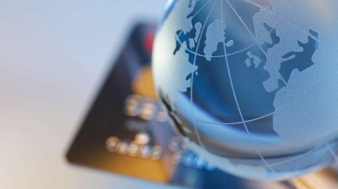 Порядок отчетности о зарубежном финансировании разработали в Казахстане В Казахстане разработан порядок и сроки предоставления отчетности о получении и расходовании средств из иностранных источников юридическими лицами и их подведомственными компаниями передает ArbatMedia Минфин опубликовал проект поправок на портале Открытые НПА Общественное обсуждение продлится до 20 октября Согласно пояснительной записке документ предусматривает обязательное информирование органов госдоходов о денежных средствах и имуществе полученных от иностранных организаций граждан других стран и лиц без гражданства Устанавливаются формы отчётности механизм уведомления и порядок формирования единой базы данных Отмечается что цель инициативы усиление прозрачности финансовых потоков снижение рисков теневой экономики и укрепление нацбезопасности Прислать новость