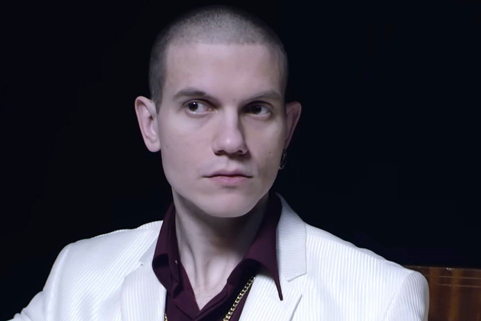 Петербург простится с солистом группы Shortparis Николаем Комягиным О прощании с музыкантом объявили на официальной странице группы в соцсетях Прощание с Николаем состоится 24 февраля в Феодоровском соборе в 11 00 Миргородская улица 1ВА Похороны пройдут на Смоленском кладбище в 14 00 говорится в сообщении Напомним новость о кончине солиста Shortparis Николае Комягине появилась 20 февраля 39 летний музыкант умер после тренировки по боксу Читай нас в MAX Читай нас в Telegram