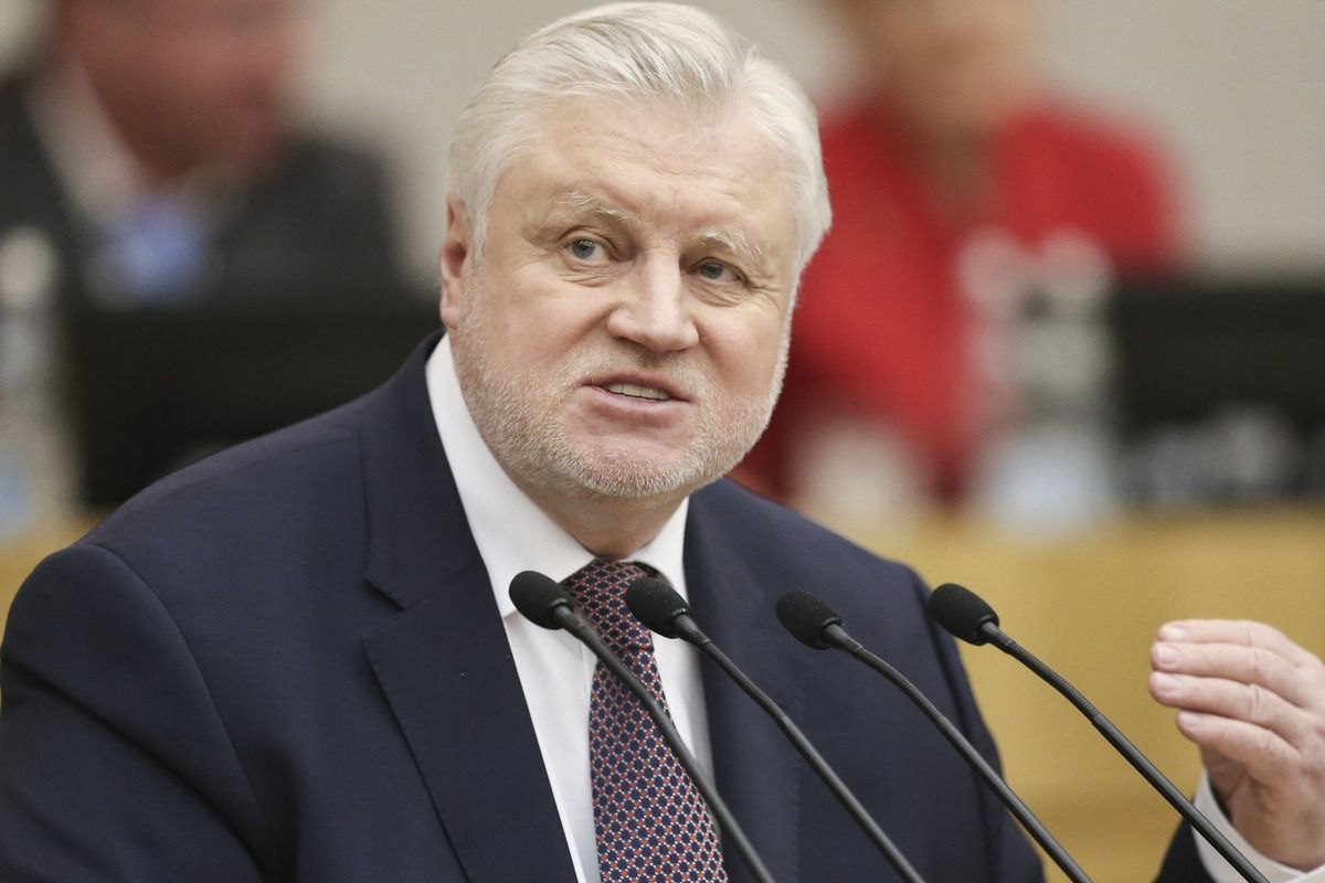 Депутат ГД РФ Сергей Миронов предложил отправлять взяточников в штрафные батальоны Лидер партии Справедливая Россия Сергей Миронов в беседе с журналистом РосСМИ предложил создать штрафные батальоны для осужденных за коррупцию заявив что такие преступления следует приравнять к госизмене По его словам наказание для казнокрадов должно быть максимально жестким а искупить вину перед страной они могут лишь на фронте Caucasian bureau