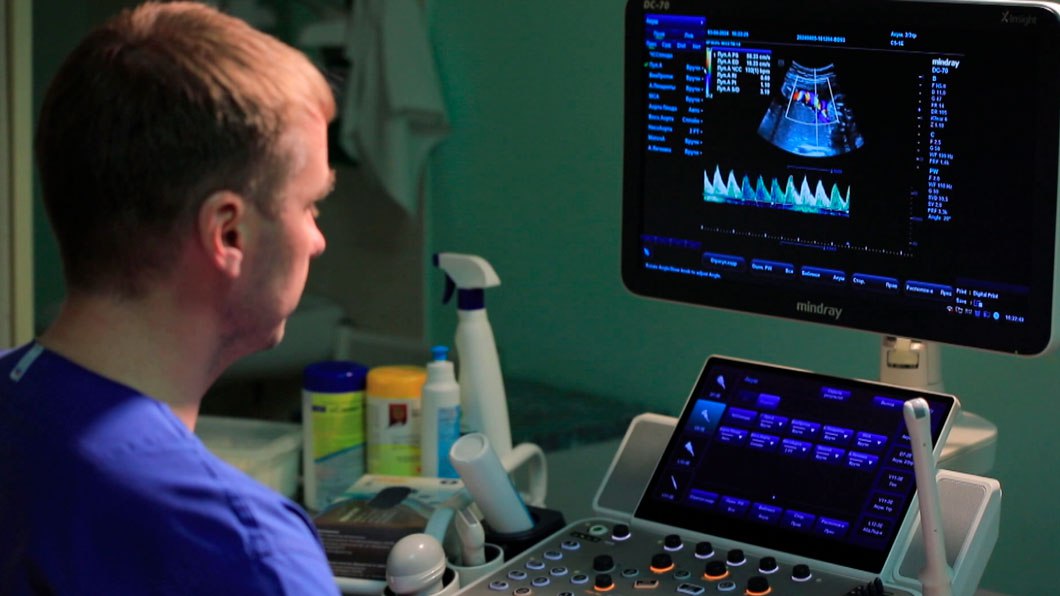 Правительство утвердило госпрограмму Здоровье нации на 2026 2030 годы  Соответствующее постановление подписал премьер министр Беларуси Александр Турчин Госпрограмма включает три подпрограммы Профилактика диагностика лечение направлена на внедрение современных методов профилактики и лечения неинфекционных заболеваний обеспечение доступности и высоких стандартов качественной медицинской помощи вне зависимости от места проживания профилактику инфекционных заболеваний и противодействие их распространению Цифровизация и высокотехнологичная медицина предусматривает развитие функциональных возможностей централизованной информационной системы здравоохранения и внедрение современных технологий в медицине Инфраструктура здравоохранения направлена на развитие инфраструктуры здравоохранения укрепление кадрового потенциала отрасли Подробнее на vitvesti by Сайт TikTok VK Instagram YouTube ОК Стикерпак ВВ Чат бот