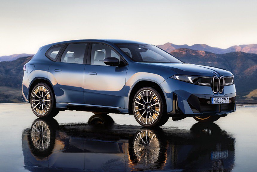 Представлен кроссовер BMW iX3 первый в семействе Neue Klasse Еще четыре года назад компания BMW анонсировала семейство электромобилей под историческим названием Neue Klasse то есть Новый класс Позади долгий период разработки и разогрева публики для чего был построен ряд концепт каров И вот представлена первая серийная модель кроссовер BMW iX3 который должен открыть новую эру в истории немецкой компании Подробности autoreview ru news predstavlen krossover bmw ix3 pervyy v semeystve neue klasse автоновости бмв bmw Авторевю