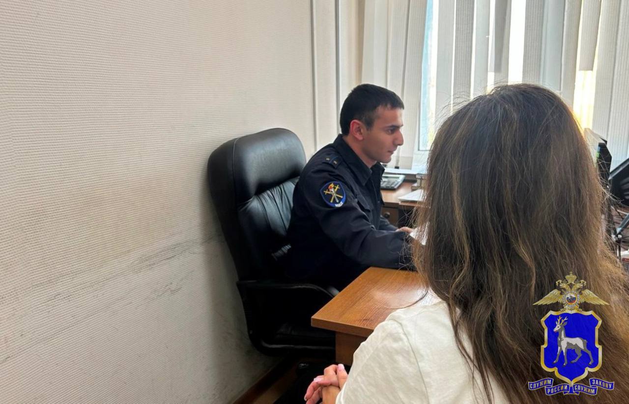 Жительница Сызрани подозревается в присвоении денежных средств работодателя В апреле текущего года в МУ МВД России «Сызранское» обратился представитель одного из сетевых магазинов, который сообщил, что во время внутренней инвентаризации обнаружил недостачу денежных средств на сумму свыше 7 000 рублей.