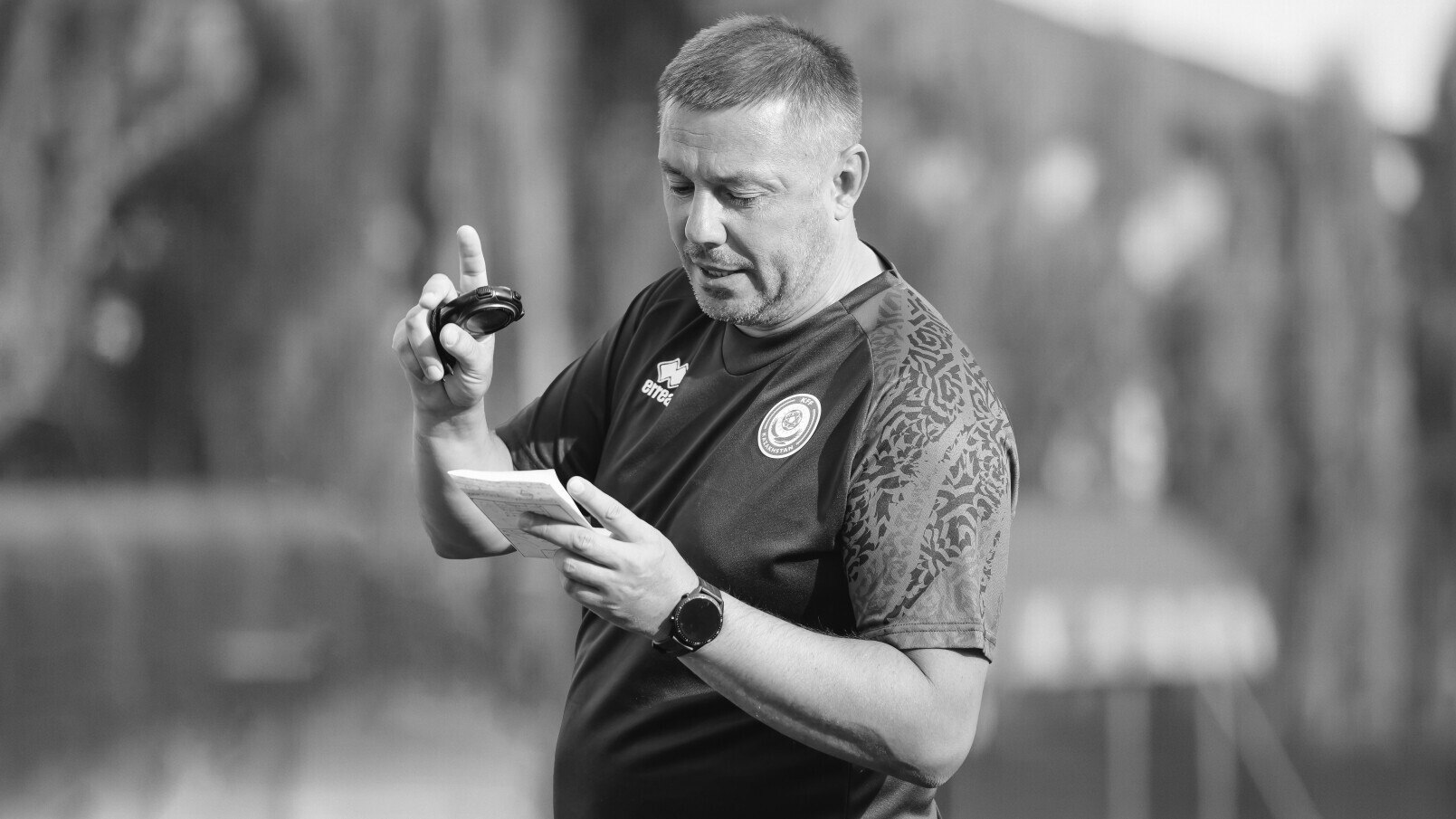 В возрасте 46 лет скоропостижно скончался бывший главный тренер Кайрата Кирилл Кекер Специалист возглавивший клуб после отставки Курбана Бердыева в последнее время тренировал юношескую сборную Казахстана U19