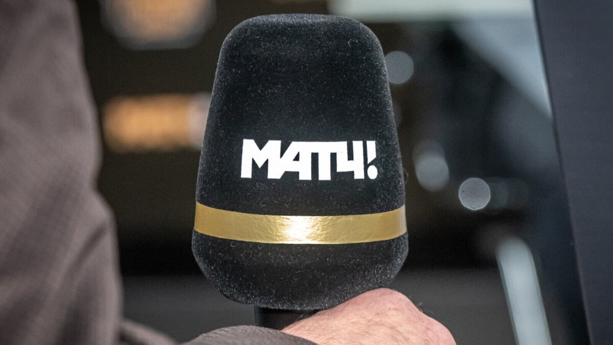 По решению Лиги и согласованию с Матч ТВ изменено время начала матча 3-го тура Мир РПЛ «Пари НН» – «Локомотив». Игра состоится 2 августа в 20:30 мск Матч пройдёт в Грозном на «Ахмат Арене», дополнительно заявленной клубом «Пари НН» в качестве резервного стадиона. При определении времени начала игры учитывались погодные условия и ожидаемая высокая температура в дневное время. Денис Бушковский/Матч ТВ