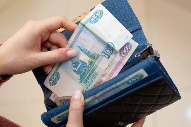 Эксперты назвали среднюю зарплату в Рязани за первое полугодие 2025 года   ryazannews ru fn 1737570 html Средние зарплаты по городам за вычетом НДФЛ рассчитаны на основе муниципальной статистики за январь июнь 2025 года по крупным и средним предприятиям   Прислать новость Подписаться   Мы в MAX