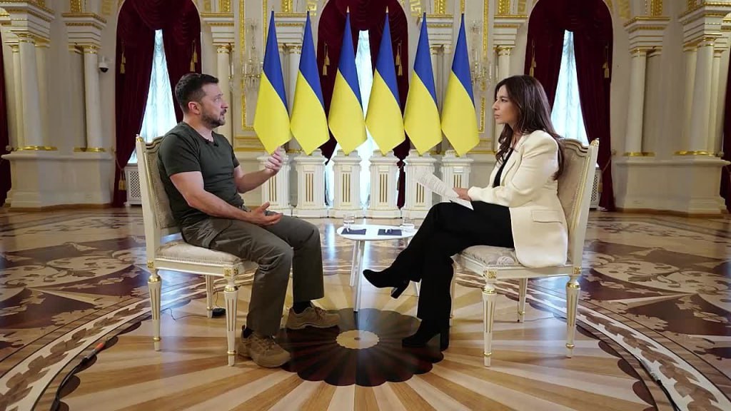 Зеленский выразил готовность к встрече с Трампом и Путиным Президент Украины заявил что готов встретиться с Дональдом Трампом и Владимиром Путиным без предварительных условий При этом он подчеркнул что не может поехать в Москву столицу страны которая нападает на нас Геополитика Era Media Сайт Бот Invest Era