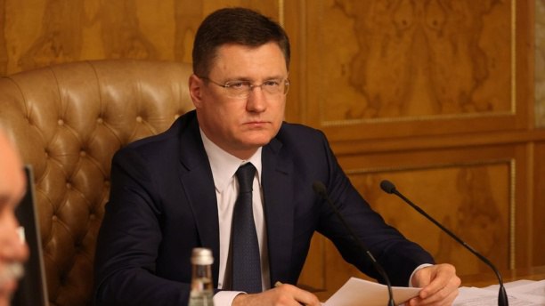 Власти РФ готовят новые меры по стабилизации цен на топливо      Правительство РФ готовит новые меры по стабилизации цен на топливо в стране – совещание по этой теме состоится в ближайшие несколько дней, сообщил «Интерфакс», сославшись на свои источники.  #топливо #новости_энергетики