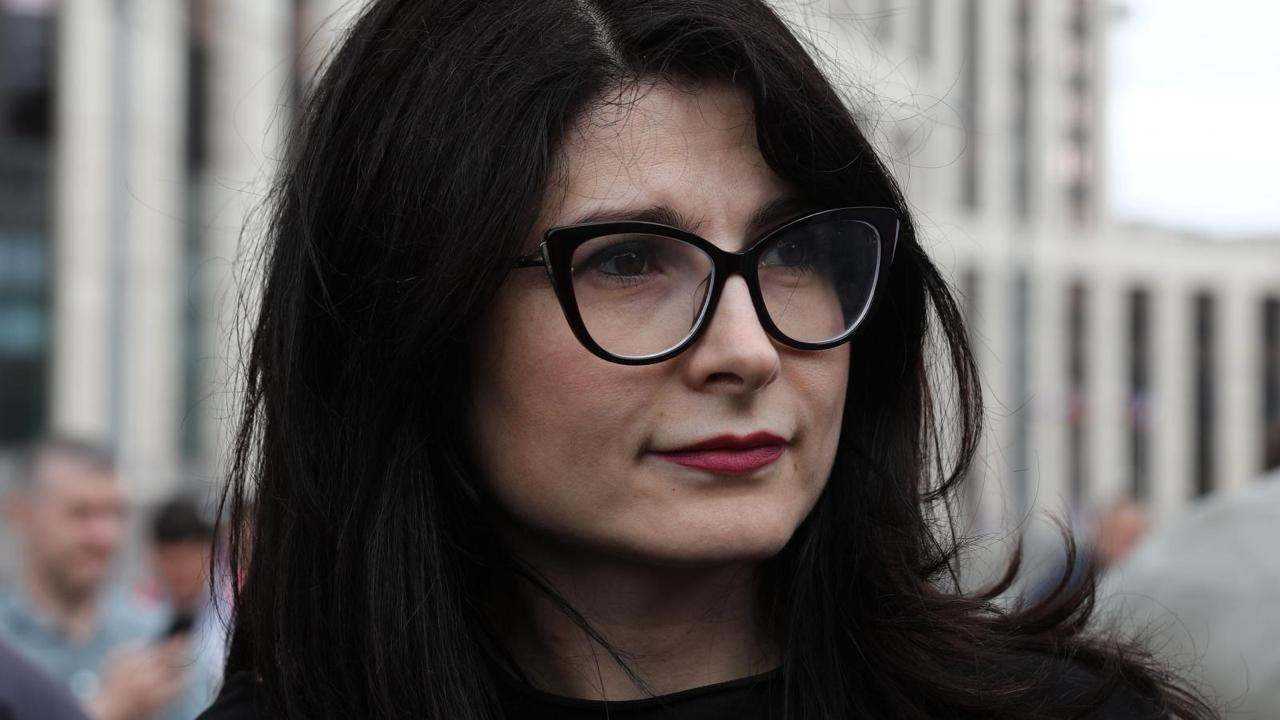 Путин попросил Еву Меркачеву подготовить предложения для новогоднего помилования В эти минуты проходит дистанционное заседание Совета по правам человека Среди прочего Владимир Путин поручил журналитке и члену Совета Еве Меркачевой подготовить предложения для новогоднего помилования Детали не уточняются Фото ТАСС