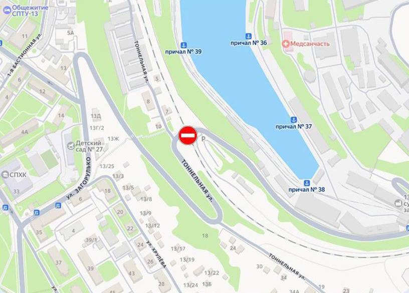 На Тоннельной временно ограничат движение, сообщили в Правительстве Севастополя Изменения произойдут возле железнодорожного переезда у дома №10 с 31 июля по 8 сентября. Транспорт не сможет перемещаться по привычному пути в интервале с 23:30 до 6 утра. Такие меры вынужденные - они связаны с необходимостью ремонтировать переезд. Горожан призывают заблаговременно планировать свой маршрут, во избежание возможных неудобств. Легендарный 24 Севастополь