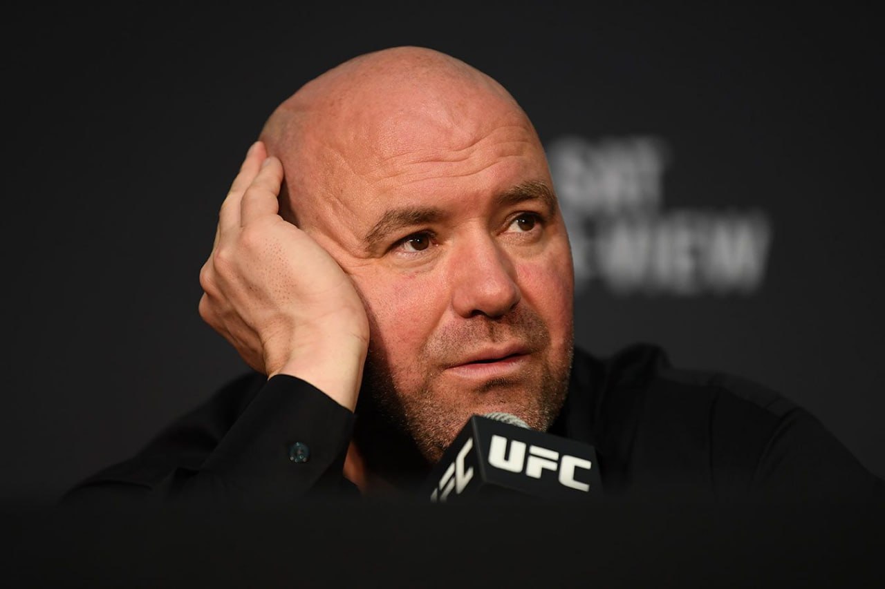 Президент UFC Дана Уайт подтвердил, что UFC ведет переговоры о возможном возвращении в Россию. Он подчеркнул, что российские бойцы по-прежнему участвуют в турнирах UFC. Последний турнир организации в РФ прошел в 2019 году.