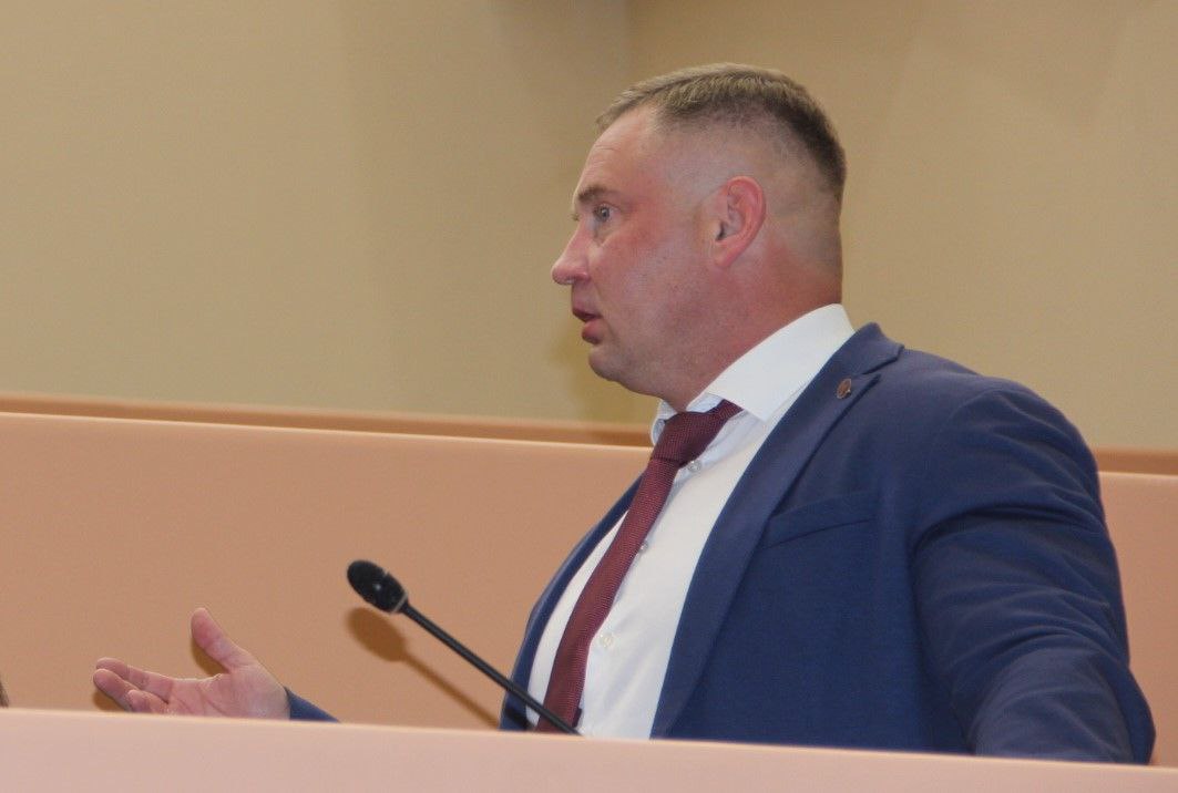 Губернатор Роман Бусаргин предложил отправить в отставку в связи с утратой доверия главу Аткарского района Виктора Елина Читать на сайте саратов саратовскаяобласть