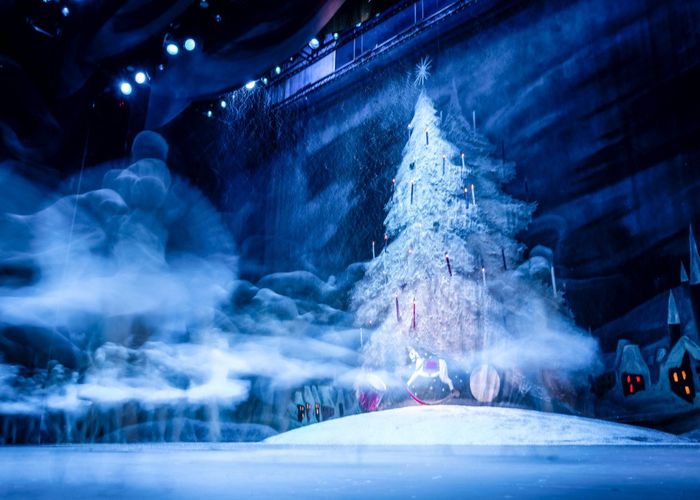 Большой театр анонсировал начало продаж билетов на Щелкунчик со 2 декабря Они поступят в продажу в 10 00 по московскому времени и купить их можно будет только на официальном сайте