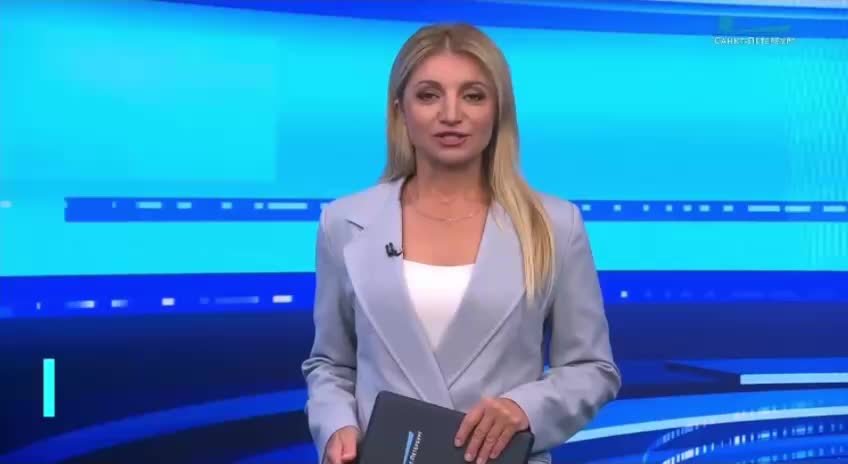 Индийские дворники начинают работать в Санкт-Петербурге