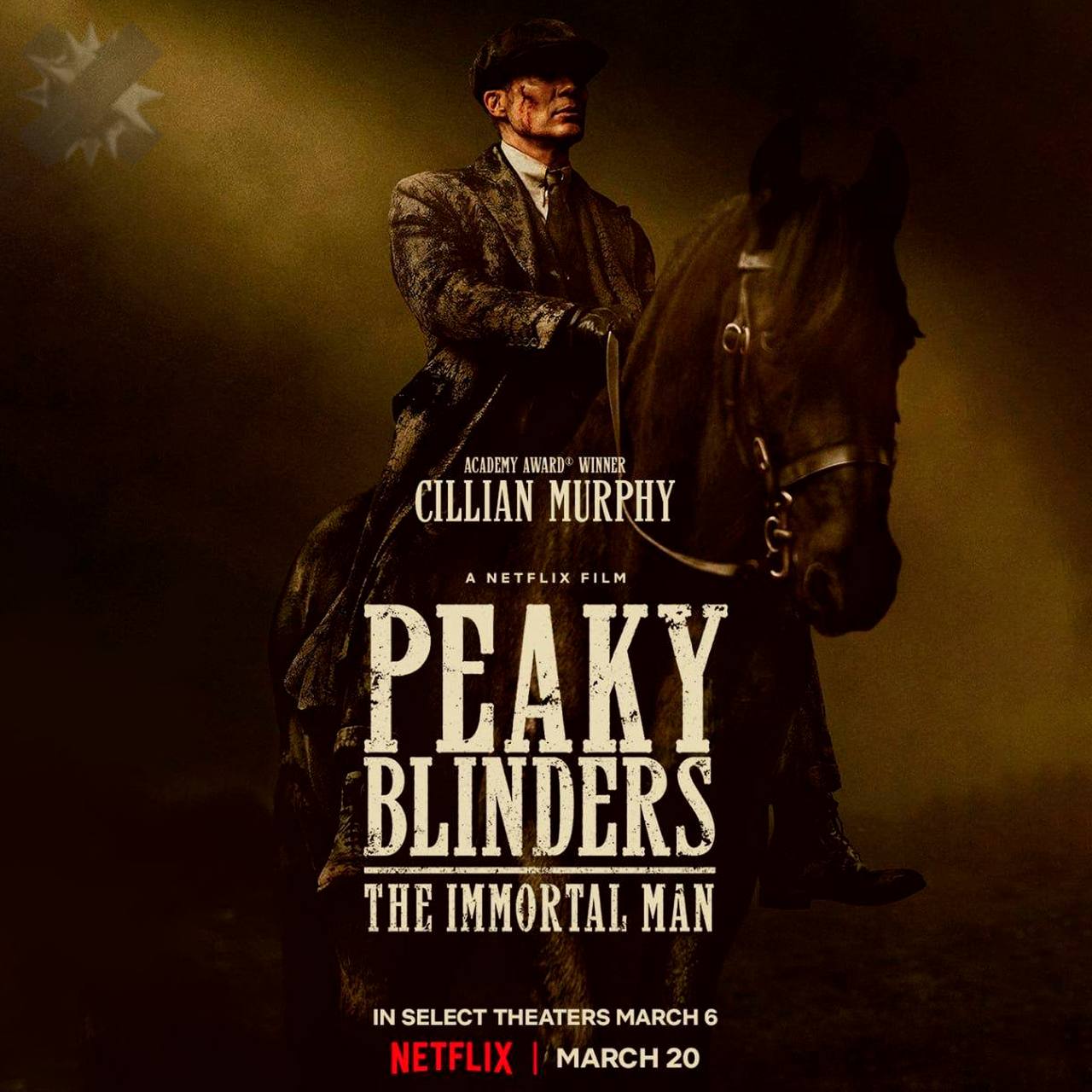 Фильм по Острым козырькам выйдет 20 марта Netflix выкатил свежий постер с Киллианом Мёрфи значит встреча с миром Великобритании времён Второй мировой всё ближе В центре истории будет и Аль Капоне так что накал обещает быть знатным ну наконец то опять что то испортят держу пари НМШ