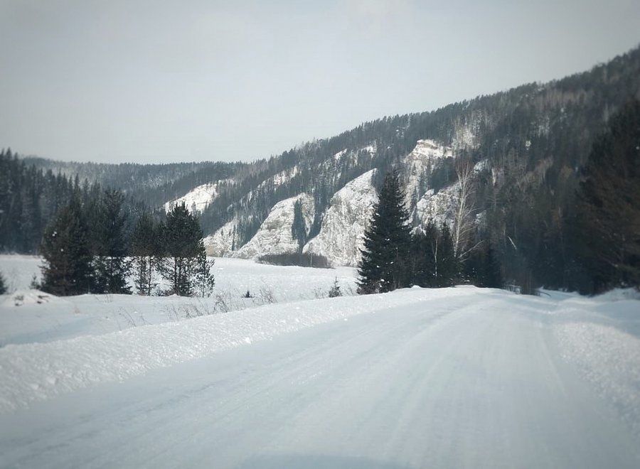 МТС накрыла сетью LTE округ Красноярского края знаменитый пещерами и писаницами Оператор МТС расширил зону покрытия сети LTE в Манско Уярском округе Красноярского края Новые площадки выведены в эфир в 18 населенных пунктах где проживает более 20 тысяч человек Работы по модернизации инфраструктуры начались в начале 2025 года Впервые высокоскоростной интернет появился в селах Кияй Кой Восточное Стойба Степной Баджей поселках Мина Запасной Имбеж Роща Большой Унгут Жержул и Колбинский а также в деревнях Выезжий Лог Правый и Сосновка Также улучшилось качество связи МТС в поселке Первоманск деревне Кускун селах Шалинское и Иннокентьевка Подробности на Newslab